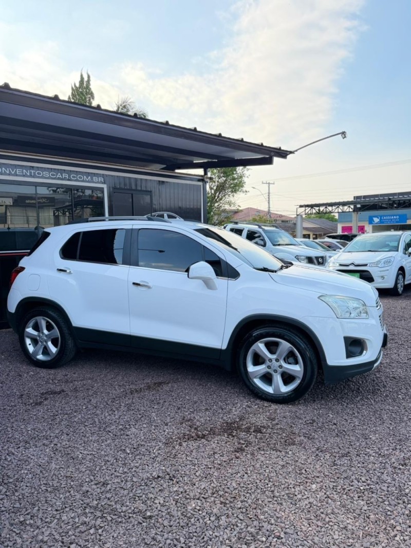 TRACKER 1.8 MPFI LTZ 4X2 16V FLEX 4P AUTOMÁTICO - 2015 - LAJEADO