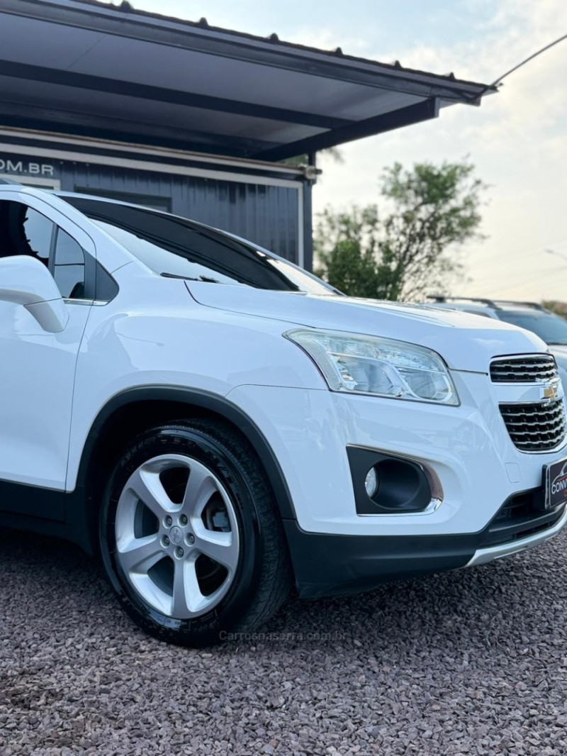 TRACKER 1.8 MPFI LTZ 4X2 16V FLEX 4P AUTOMÁTICO - 2015 - LAJEADO