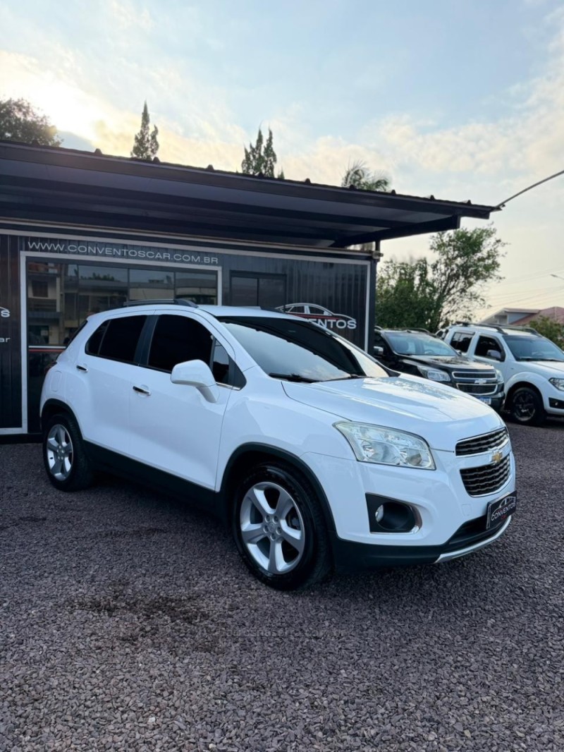 TRACKER 1.8 MPFI LTZ 4X2 16V FLEX 4P AUTOMÁTICO - 2015 - LAJEADO