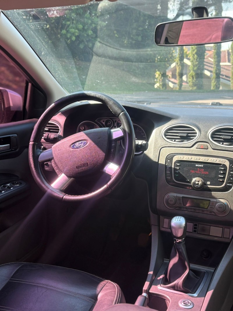 FOCUS 2.0 GHIA 16V FLEX 4P MANUAL - 2009 - FARROUPILHA