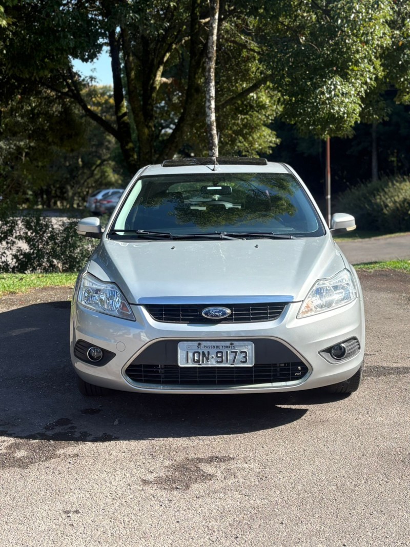 FOCUS 2.0 GHIA 16V FLEX 4P MANUAL - 2009 - FARROUPILHA