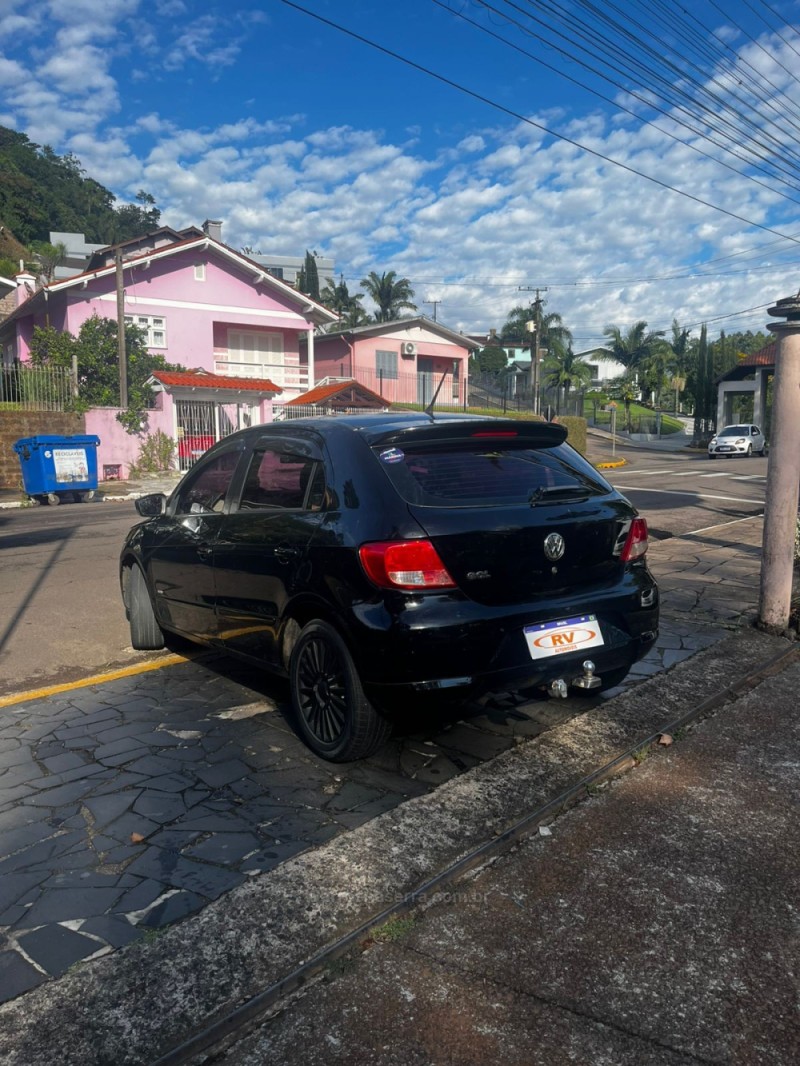 GOL 1.0 MI 8V FLEX 4P MANUAL - 2012 - CARLOS BARBOSA