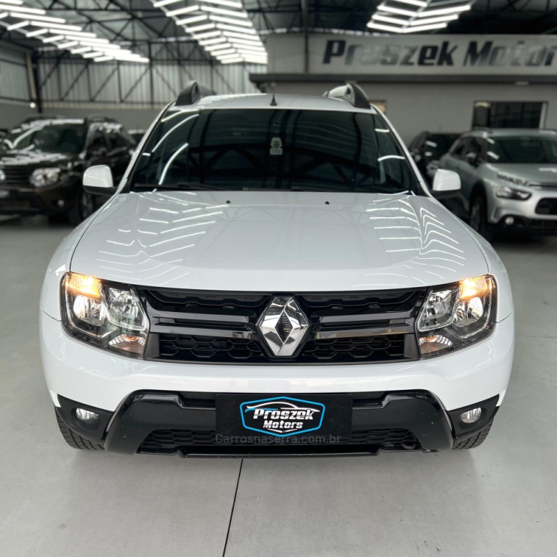 DUSTER 1.6 DYNAMIQUE 4X2 16V FLEX 4P AUTOMÁTICO - 2020 - CANOAS
