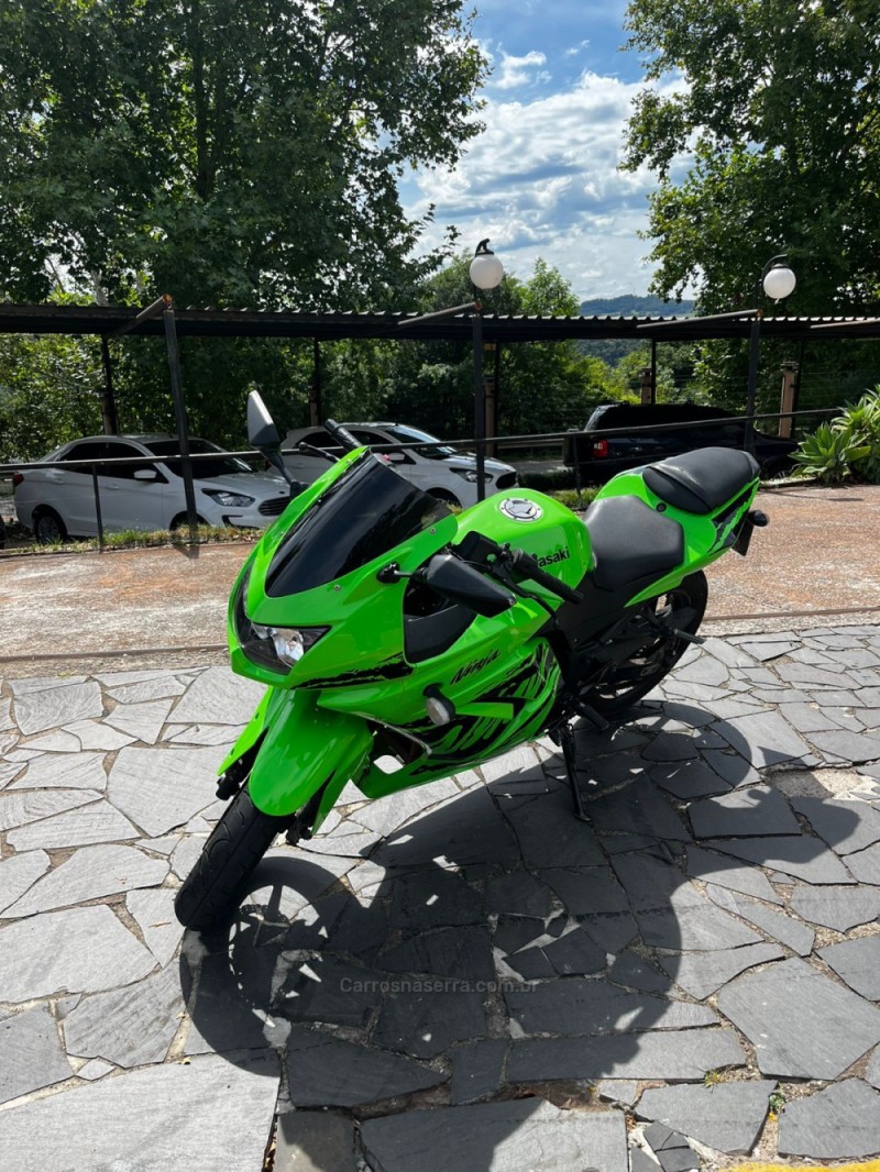 ninja 250r  2012 carlos barbosa