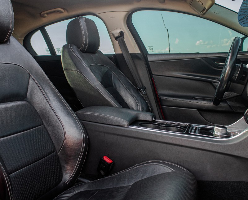 XE 2.0 16V SI4 TURBO GASOLINA R-SPORT 4P AUTOMÁTICO - 2016 - FARROUPILHA