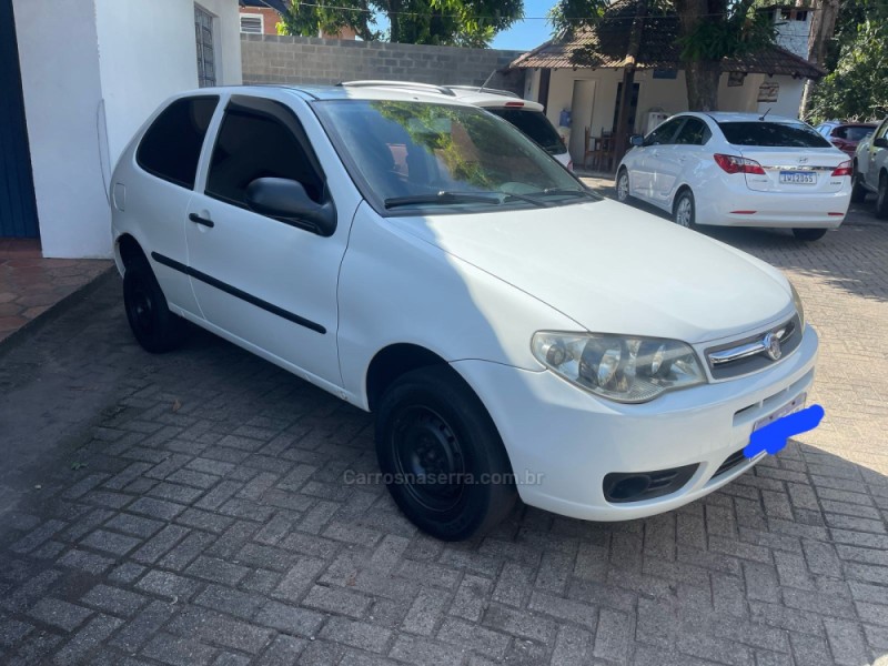 FIAT - PALIO - 2011/2012 - Branca - R$ 23.000,00