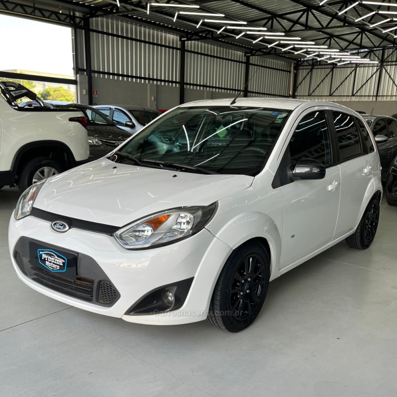 FIESTA 1.6 ROCAM SE 8V FLEX 4P MANUAL - 2013 - CANOAS