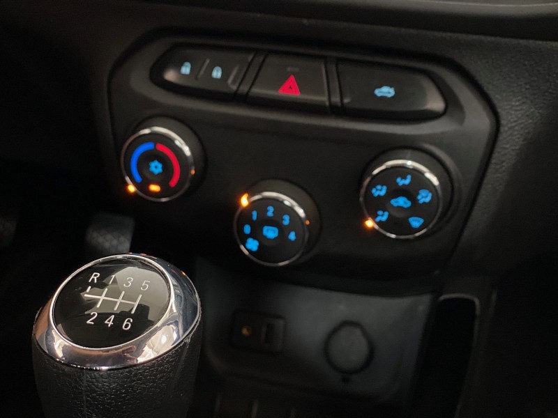 PRISMA 1.4 MPFI LT 8V FLEX 4P MANUAL - 2018 - CAXIAS DO SUL