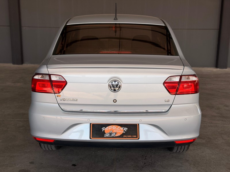 VOYAGE 1.6 MI COMFORTLINE 8V FLEX 4P MANUAL - 2013 - CANELA