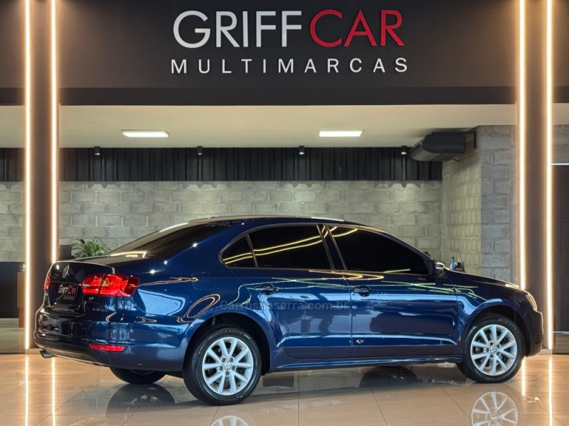 JETTA 2.0 COMFORTLINE FLEX 4P TIPTRONIC - 2012 - DOIS IRMãOS