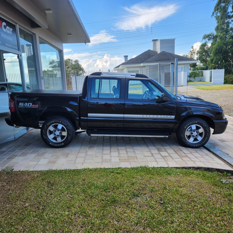 S10 2.8 EXECUTIVE 4X4 CD 12V TURBO ELECTRONIC INTERCOOLER DIESEL 4P MANUAL - 2011 - BENTO GONçALVES