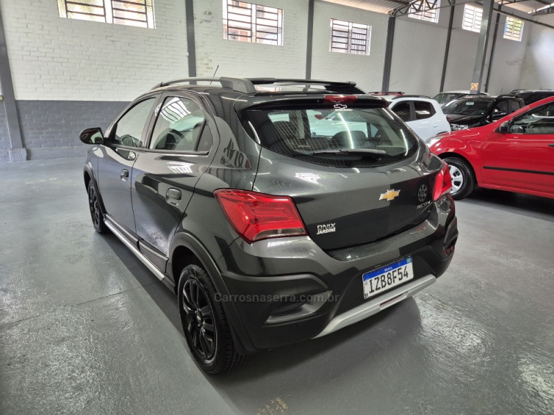 ONIX 1.4 MPFI ACTIV 8V FLEX 4P MANUAL - 2019 - GARIBALDI