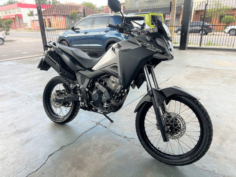 sahara 300 abs flex  2025 caxias do sul