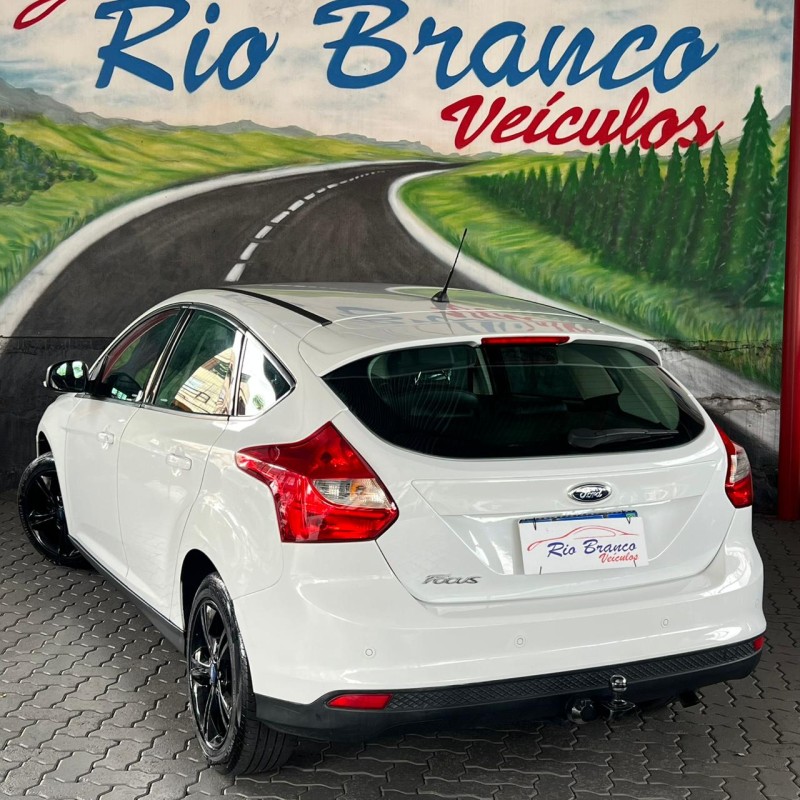 FOCUS 1.6 SE 8V FLEX 4P MANUAL - 2015 - CAXIAS DO SUL
