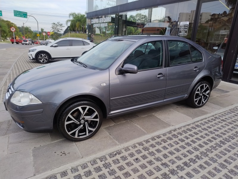bora 2.0 mi 8v gasolina 4p automatico 2009 caxias do sul