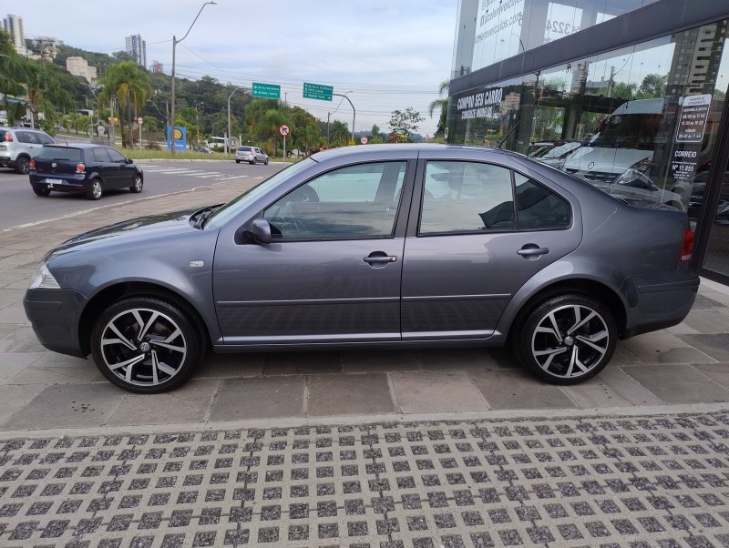 BORA 2.0 MI 8V GASOLINA 4P AUTOMÁTICO - 2009 - CAXIAS DO SUL