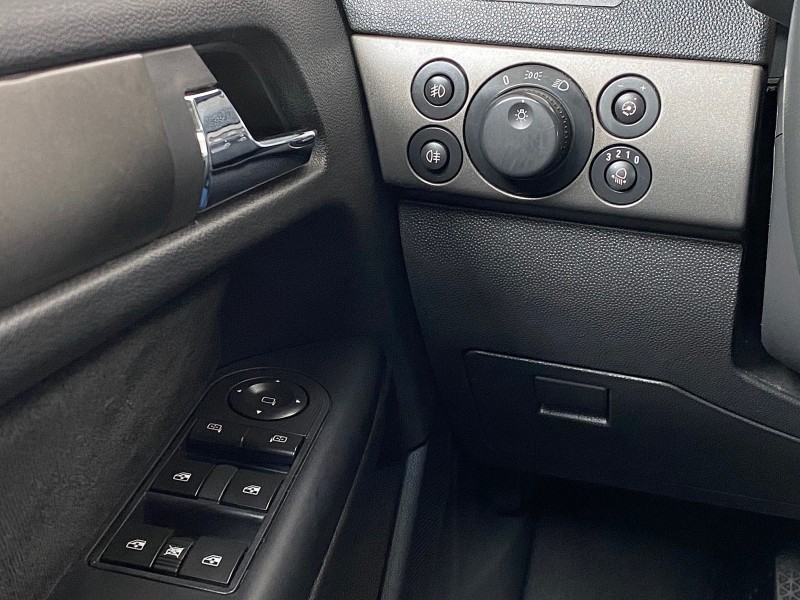 VECTRA 2.0 MPFI GT HATCH 8V FLEX 4P MANUAL - 2009 - CAXIAS DO SUL