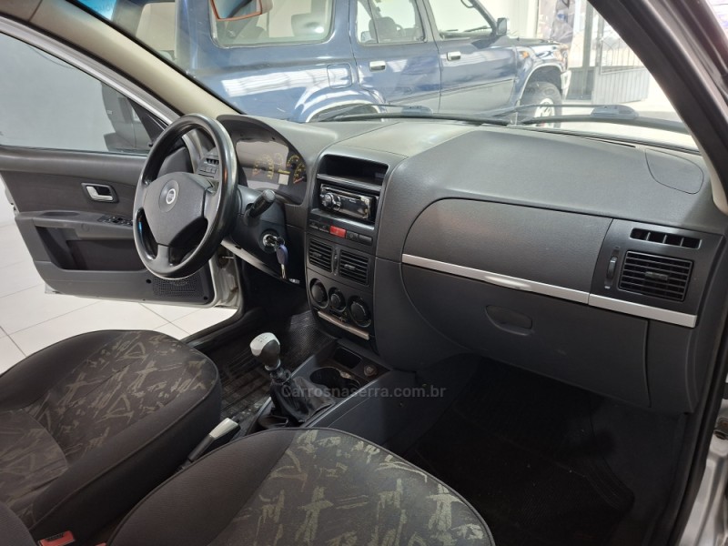 PALIO 1.8 MPI ADVENTURE WEEKEND 8V FLEX 4P MANUAL - 2007 - CAXIAS DO SUL