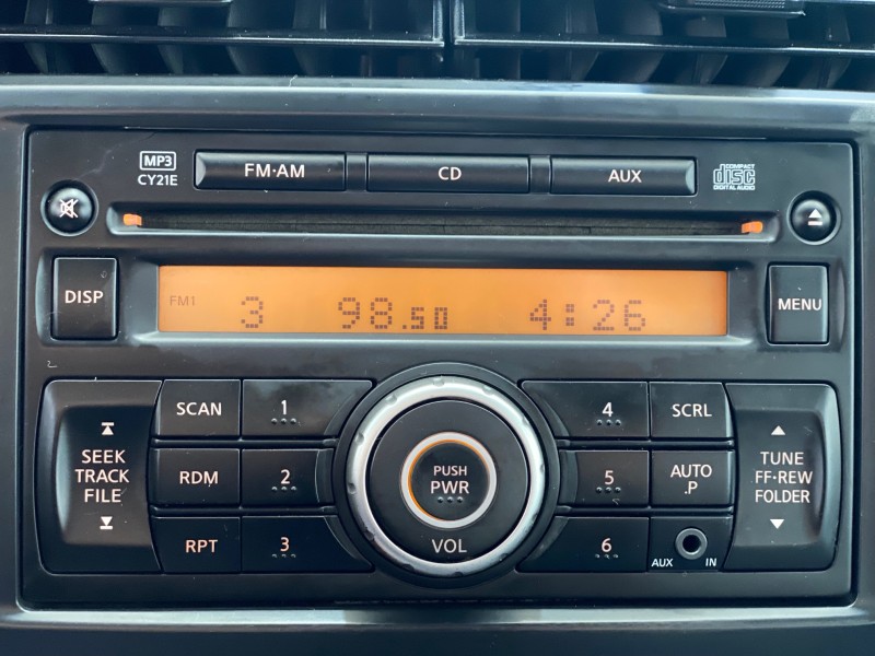 LIVINA 1.8 SL 16V FLEX 4P AUTOMÁTICO - 2012 - CAXIAS DO SUL