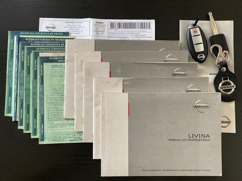 LIVINA 1.8 SL 16V FLEX 4P AUTOMÁTICO - 2012 - CAXIAS DO SUL