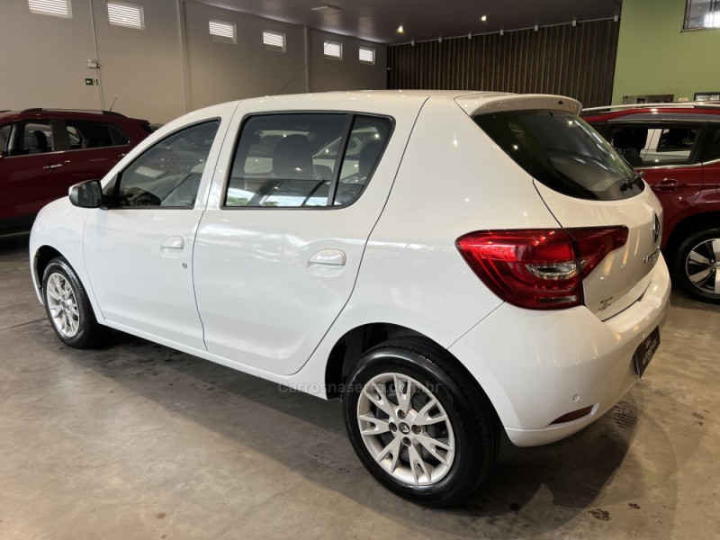 SANDERO 1.0 ZEN 12V FLEX 4P MANUAL - 2022 - CAXIAS DO SUL