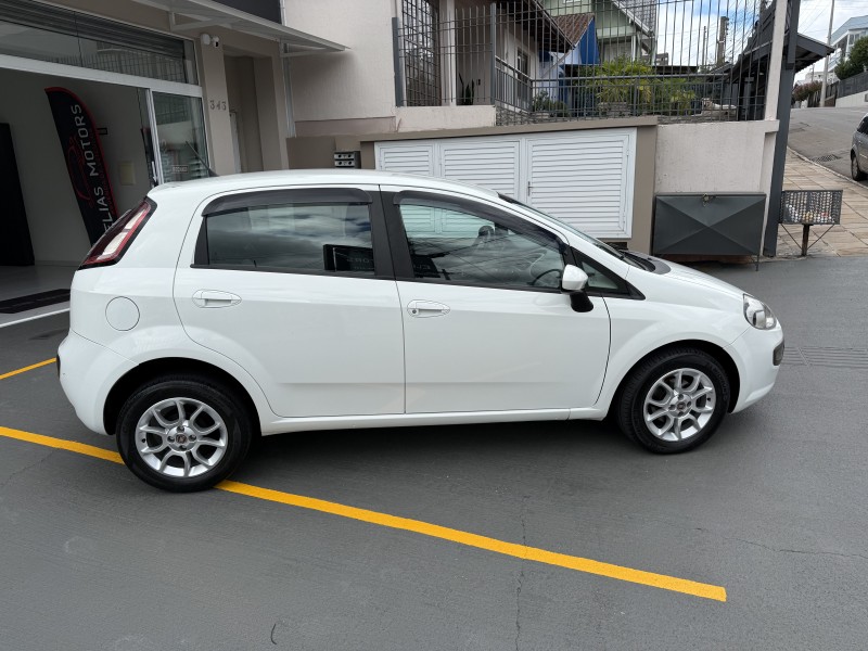 PUNTO 1.6 ESSENCE 16V FLEX 4P MANUAL - 2013 - BENTO GONçALVES