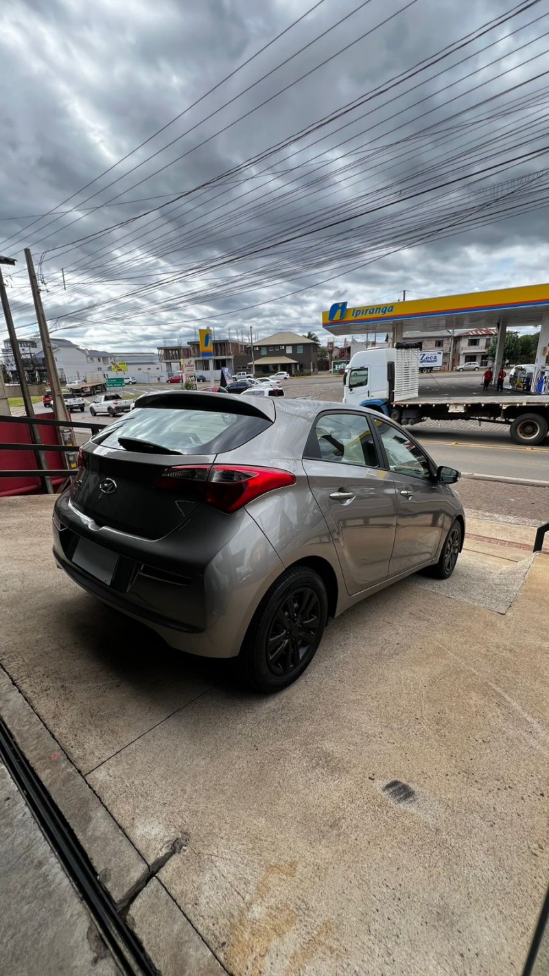 HB20 1.0 COMFORT STYLE 12V FLEX 4P MANUAL - 2017 - VACARIA