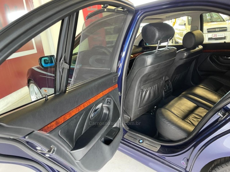 540I 4.4 SEDAN V8 32V GASOLINA 4P AUTOMÁTICO - 1997 - NOVO HAMBURGO