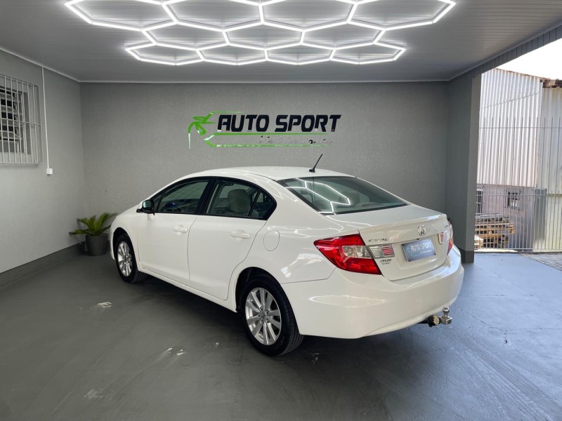 CIVIC 1.8 LXS 16V GASOLINA 4P MANUAL - 2014 - CAXIAS DO SUL