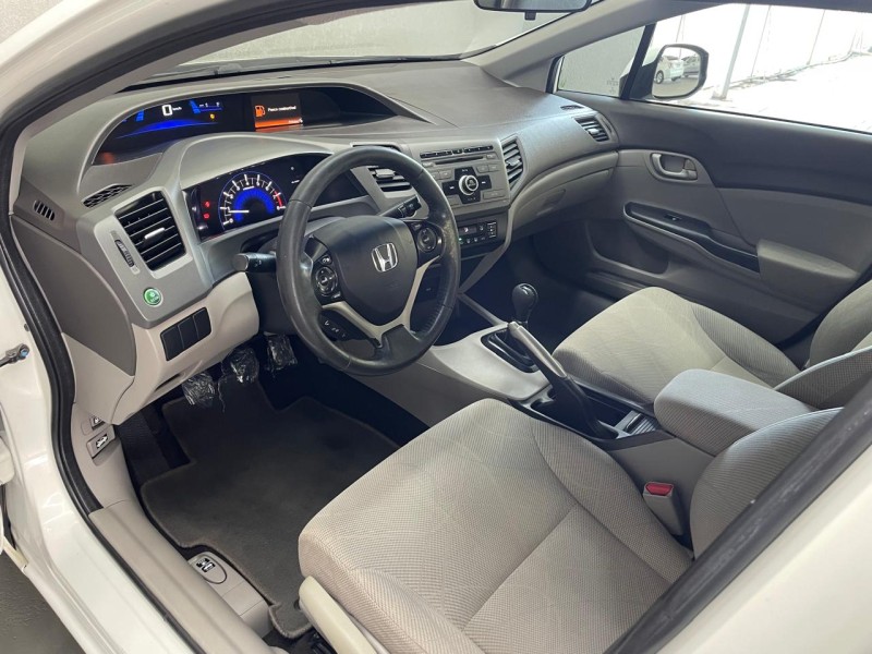 CIVIC 1.8 LXS 16V GASOLINA 4P MANUAL - 2014 - CAXIAS DO SUL