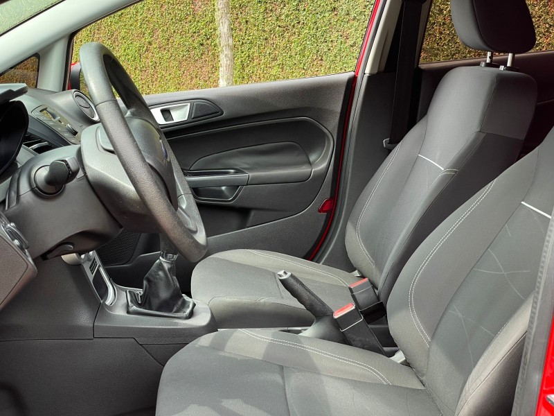 FIESTA 1.6 SE HATCH 16V FLEX 4P MANUAL - 2017 - FARROUPILHA
