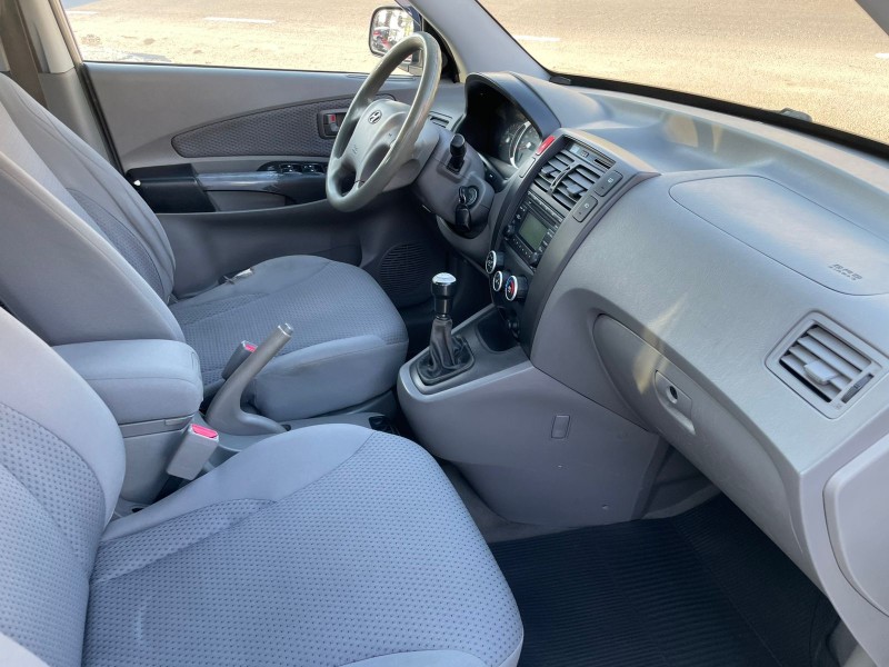 TUCSON 2.0 MPFI GLS 16V 143CV 2WD FLEX 4P AUTOMÁTICO - 2010 - CAXIAS DO SUL