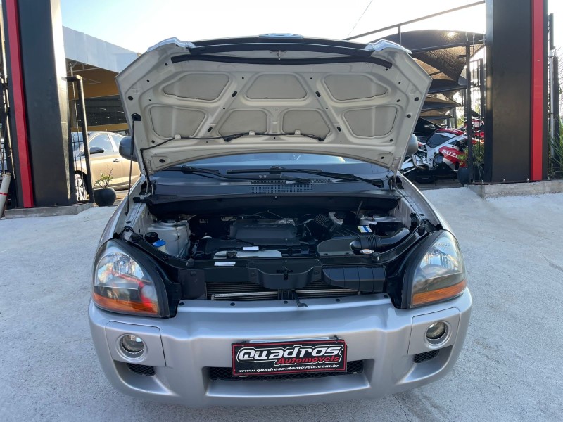 TUCSON 2.0 MPFI GLS 16V 143CV 2WD FLEX 4P AUTOMÁTICO - 2010 - CAXIAS DO SUL