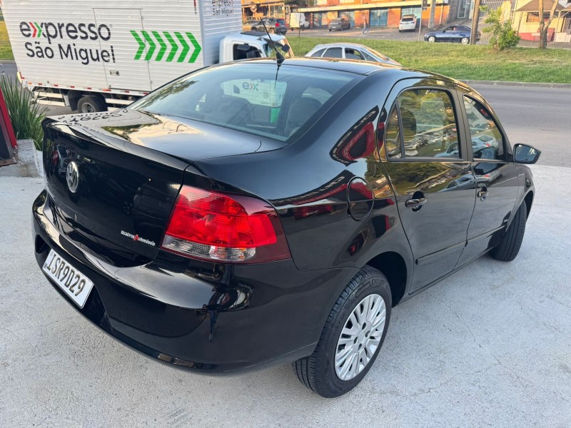 VOYAGE 1.0 MI TRENDLINE 8V FLEX 4P MANUAL - 2012 - CAXIAS DO SUL