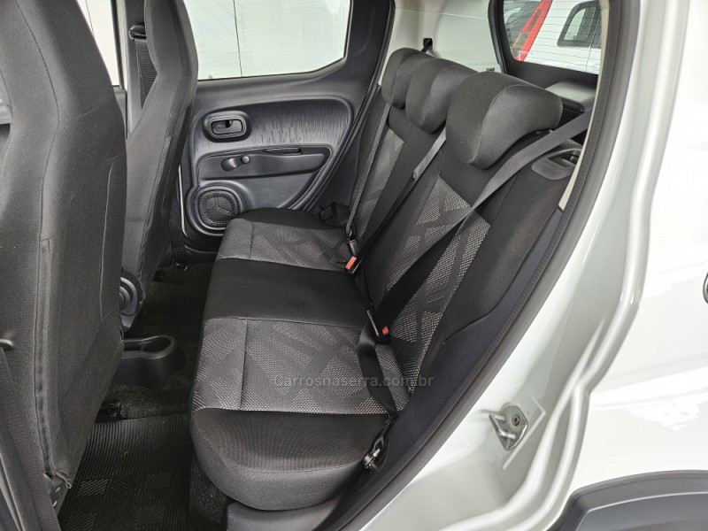 MOBI 1.0 8V EVO FLEX LIKE. MANUAL - 2025 - TAPEJARA