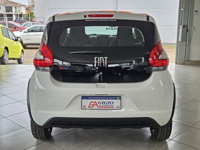 MOBI 1.0 8V EVO FLEX LIKE. MANUAL - 2025 - TAPEJARA