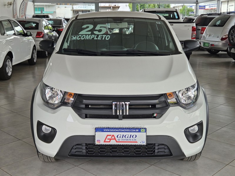 MOBI 1.0 8V EVO FLEX LIKE. MANUAL - 2025 - TAPEJARA