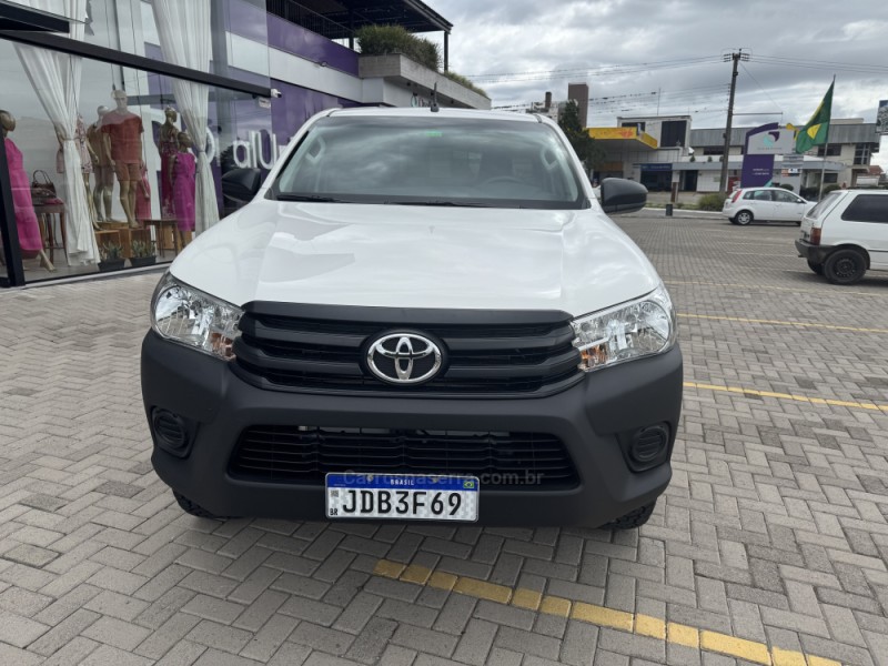 HILUX 2.8 4X2 CS 8V DIESEL 2P MANUAL - 2024 - VERANóPOLIS