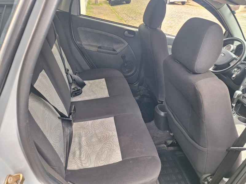 FIESTA 1.6 MPI SEDAN 8V FLEX 4P MANUAL - 2009 - CAXIAS DO SUL