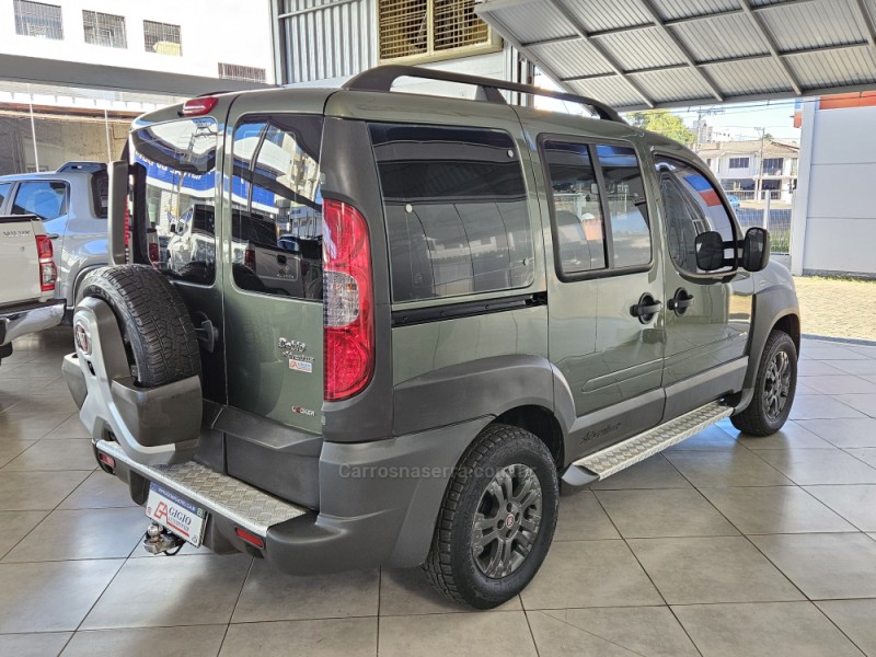 DOBLÓ 1.8 MPI ADVENTURE 16V FLEX 4P MANUAL - 2011 - TAPEJARA