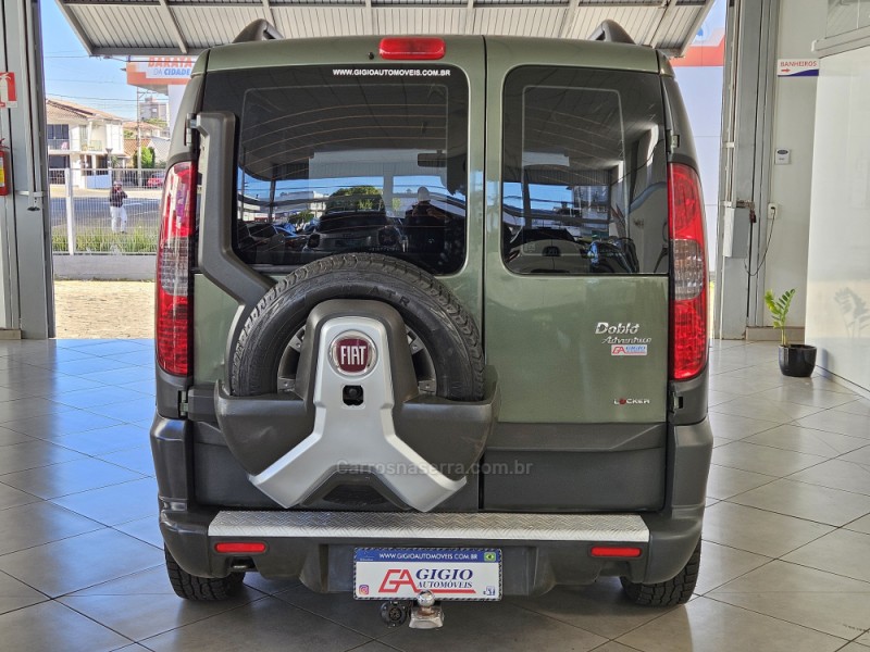 DOBLÓ 1.8 MPI ADVENTURE 16V FLEX 4P MANUAL - 2011 - TAPEJARA