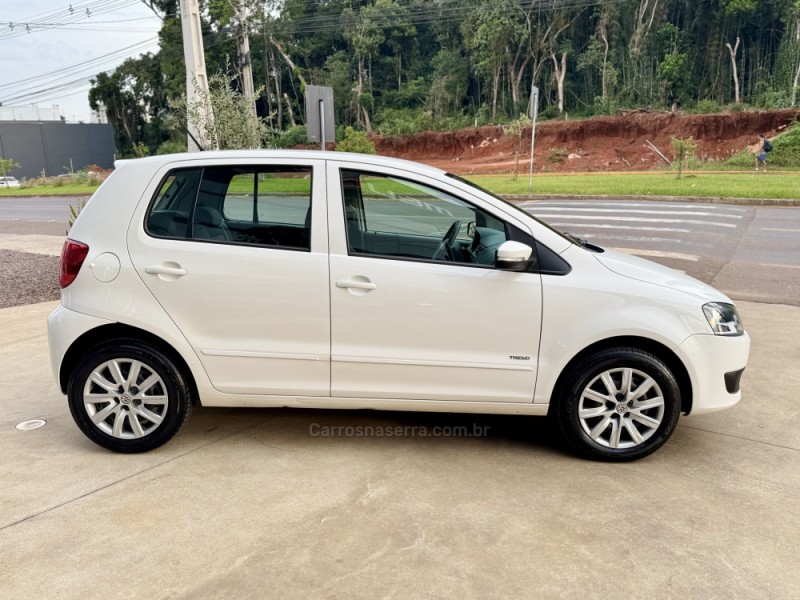 FOX 1.0 MI 8V FLEX 4P MANUAL - 2012 - LAJEADO