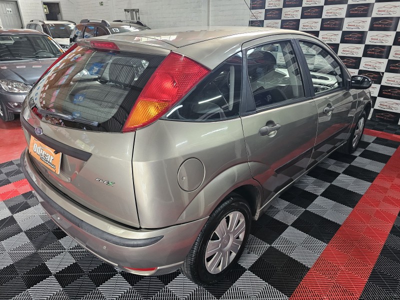 FOCUS 1.6 SE PLUS 16V FLEX 4P MANUAL - 2009 - CAXIAS DO SUL