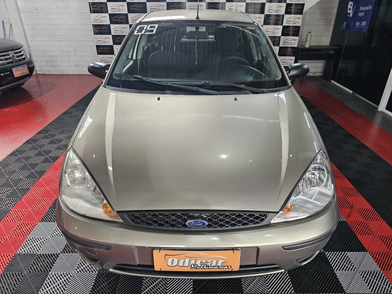 FOCUS 1.6 SE PLUS 16V FLEX 4P MANUAL - 2009 - CAXIAS DO SUL