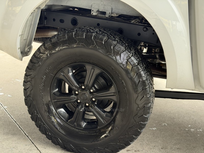 FRONTIER 2.3 LE 4X4 CD BI TURBO DIESEL 4P AUTOMÁTICO - 2017 - CAXIAS DO SUL