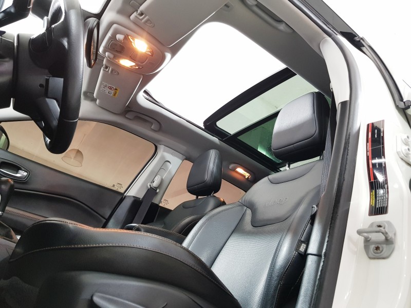 COMPASS 2.0 16V FLEX LIMITED AUTOMÁTICO - 2017 - CAXIAS DO SUL