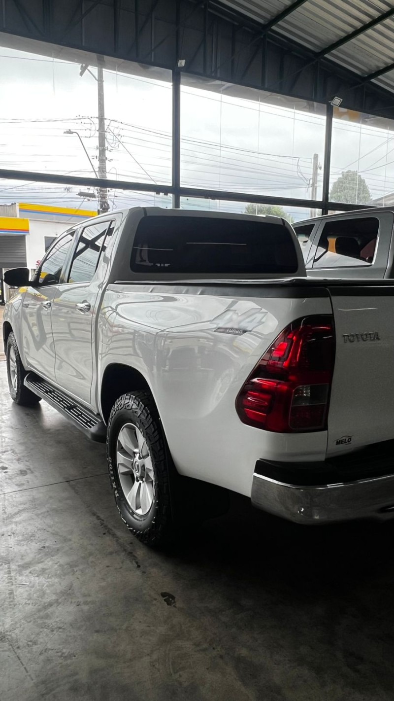 HILUX 2.8 4X4 D-4D CD TURBO 16V DIESEL 4P AUTOMÁTICO - 2017 - VACARIA