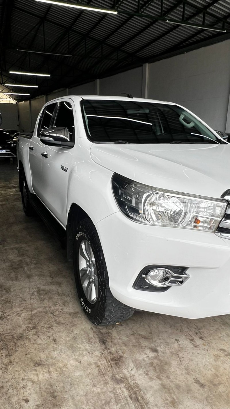 hilux 2.8 4x4 d 4d cd turbo 16v diesel 4p automatico 2017 vacaria