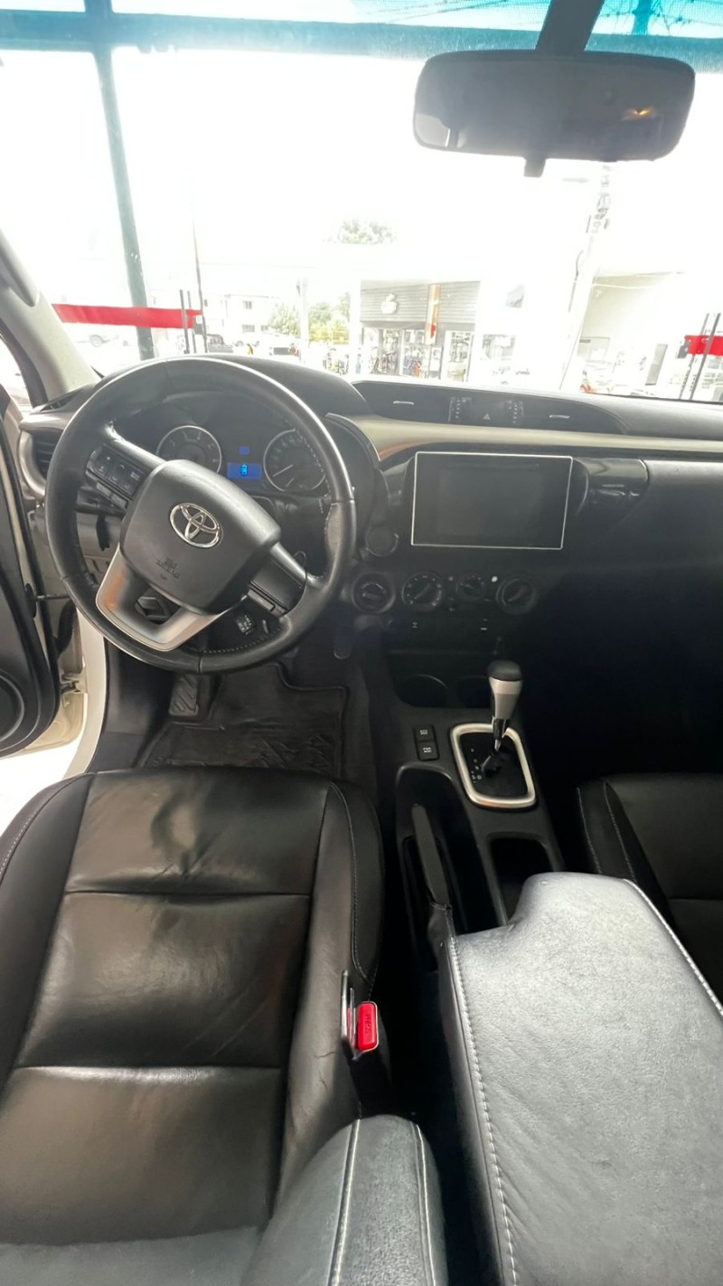 HILUX 2.8 4X4 D-4D CD TURBO 16V DIESEL 4P AUTOMÁTICO - 2017 - VACARIA