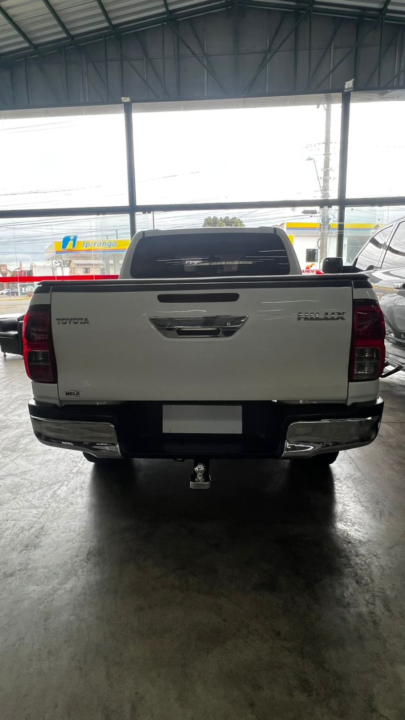 HILUX 2.8 4X4 D-4D CD TURBO 16V DIESEL 4P AUTOMÁTICO - 2017 - VACARIA